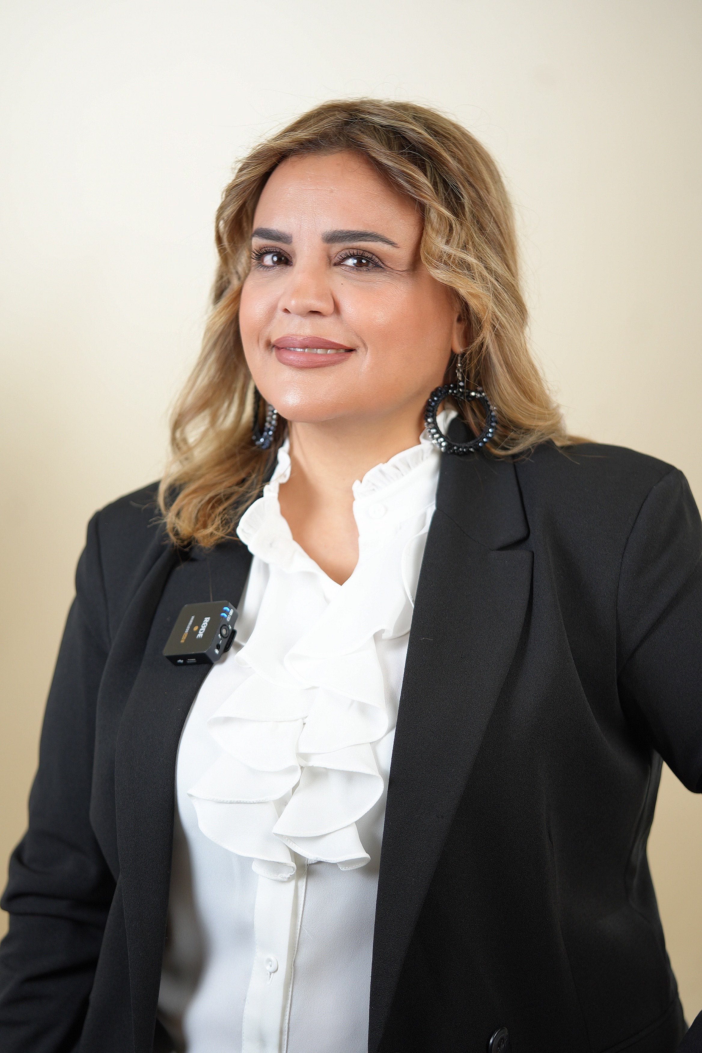 الخبير