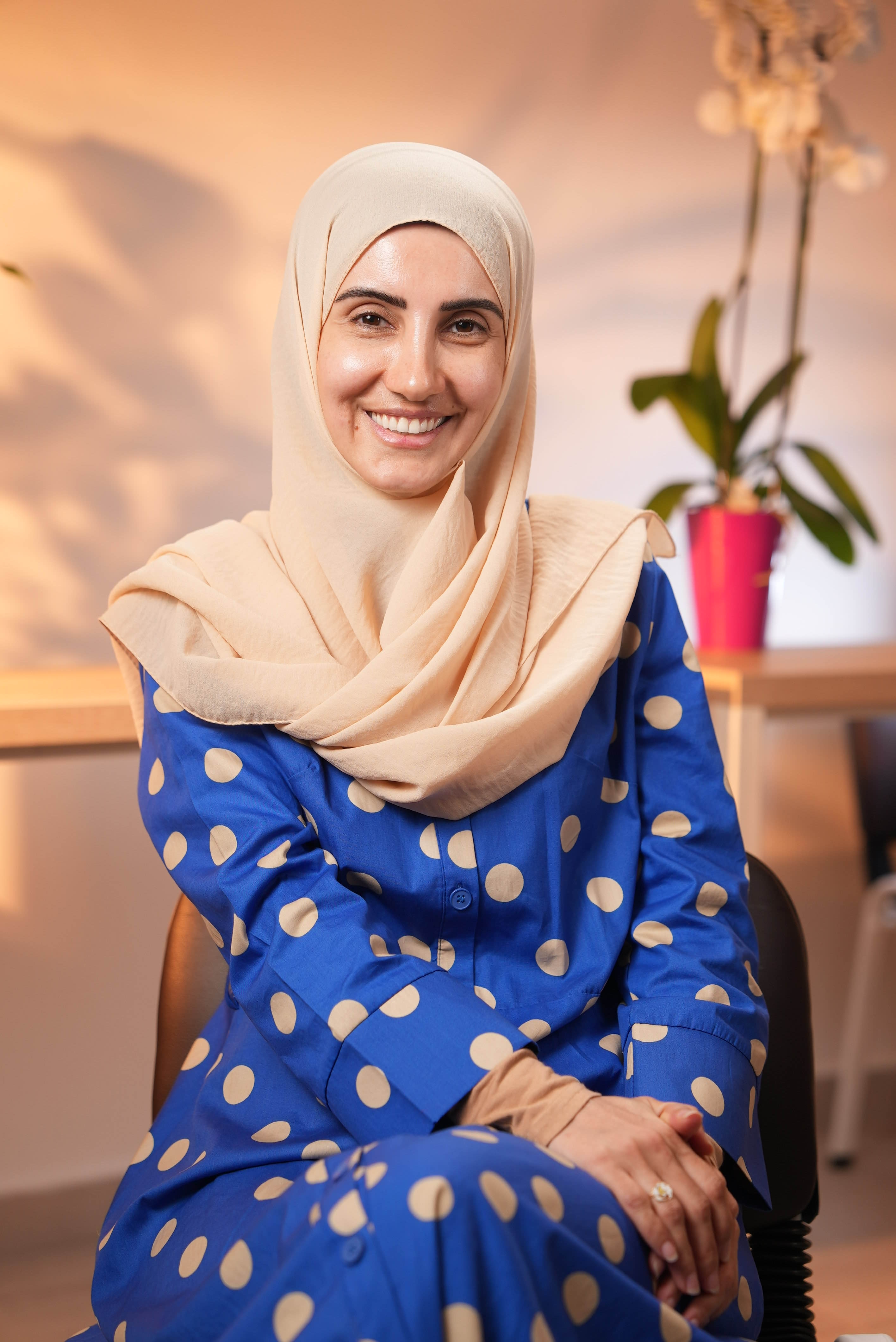 الخبير